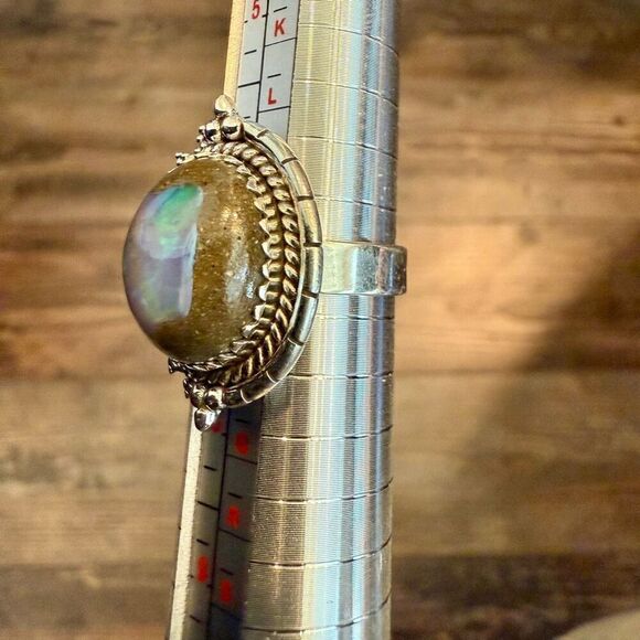 Stunning Boulder Opal Ring Southwestern Oval  Framed Sterling Silver - Picture 3 of 6